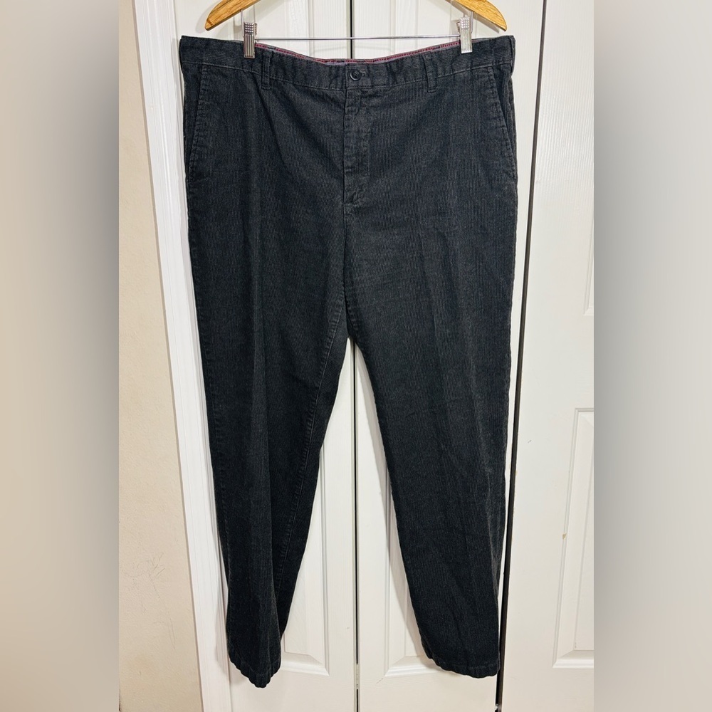 IZOD Men’s Corduroy Pants 40x32  Dark Gray Casual Dress Pants New Without Tags